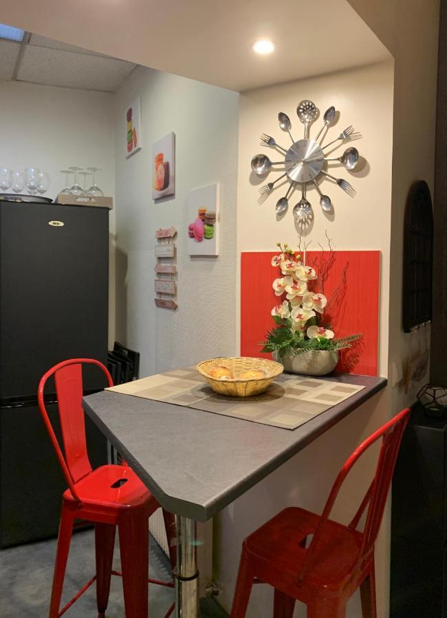 Appart Cosy Hypercentre Blois 5Mn Chateau Parking Voiture Velos Esterno foto